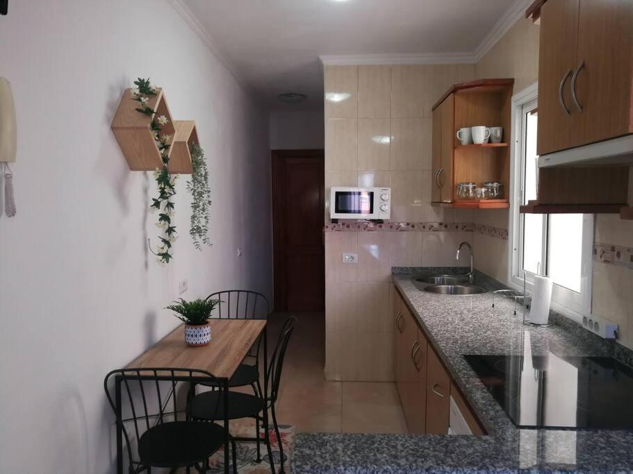 Acogedor Atico Con Terraza En San Cristobal De La Laguna Eksteriør bilde